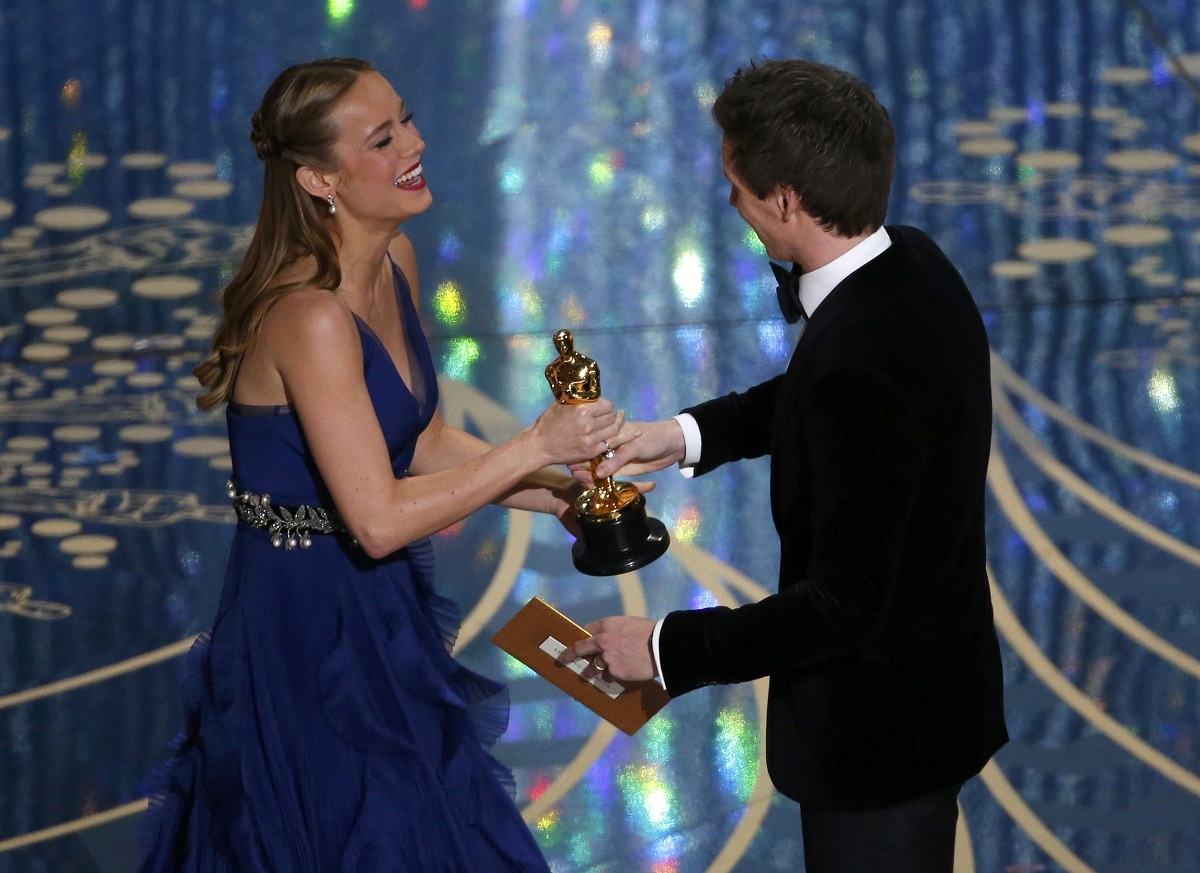  Brie Larson reacts as she takes the stage to accepts the Oscar for Best Actress for her role in 'Room' from presenter Eddie Redmayne at the 88th Academy Awards in Hollywood, California today. – Reuters pic, February 29, 2016.