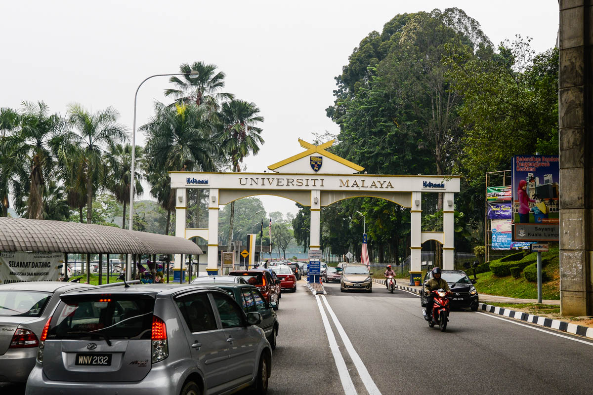 Malaysia’s oldest public research university, Universiti Malaya, will see its funding shrink by 27.3% because of Budget 2016, say opposition lawmakers Sim Tze Tzin and Zairil Khir Johari. – The Malaysian Insider file pic, October 24, 2015. 