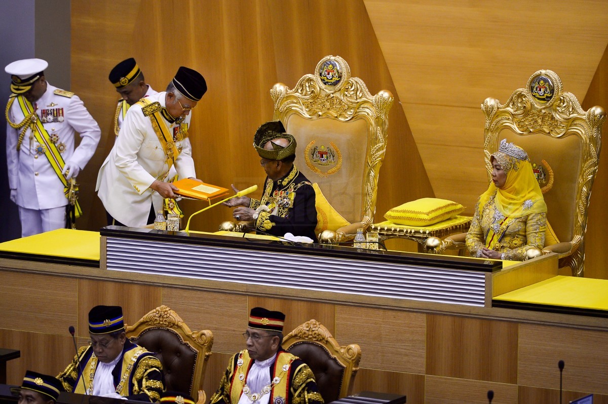 Yang di-Pertuan Agong Tuanku Abdul Halim Mu'azam Shah says at the opening of Parliament today everyone should understand that separation of powers between the three branches of government is in accordance with existing legislations. – The Malaysian Insider pic by Afif Abd Halim, March 9, 2015.