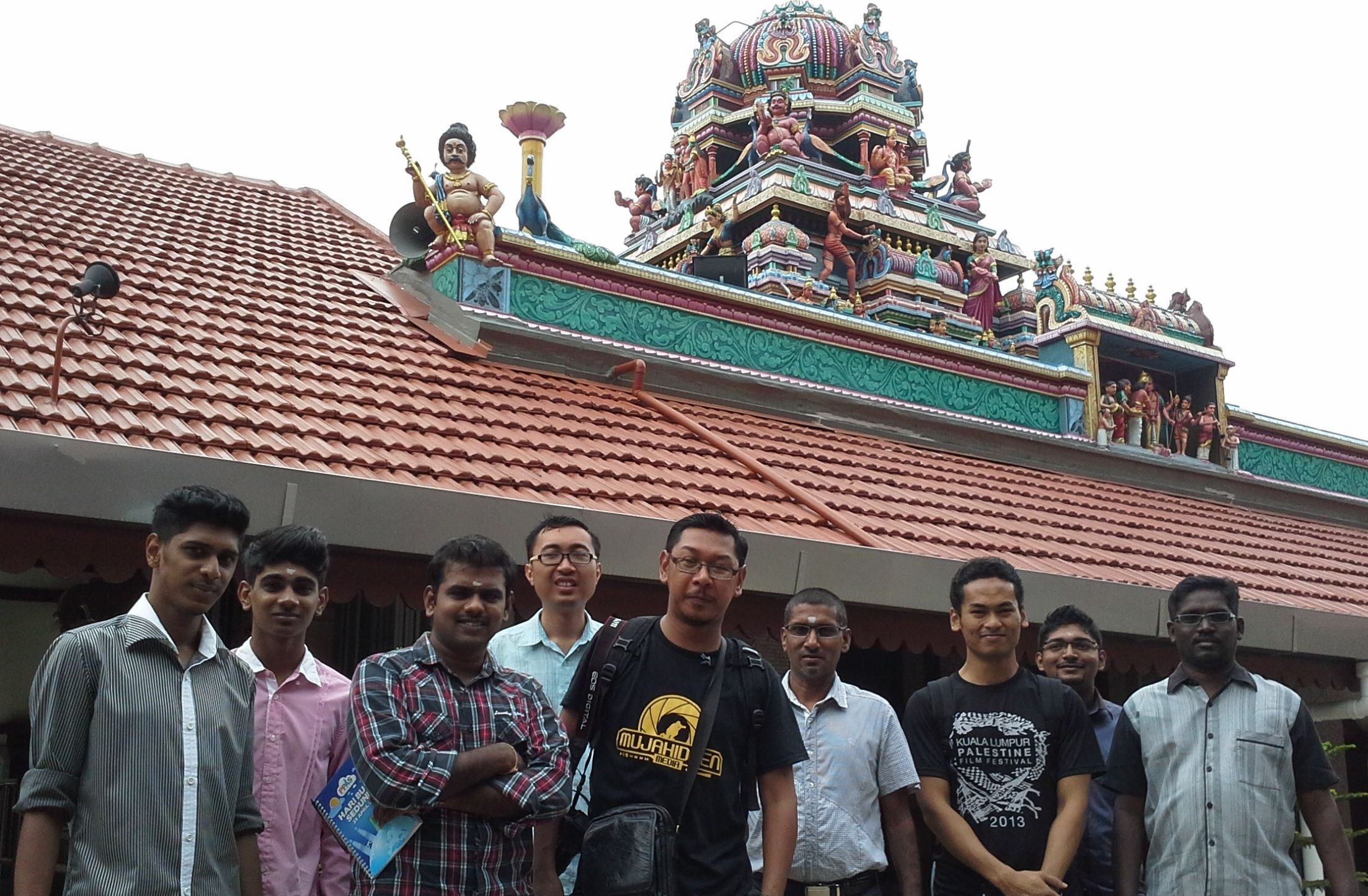 Konvoi Rumah Ibadat yang dianjurkan Kavyan sejak 2010 membantu peserta memahami ilmu ikonografi.