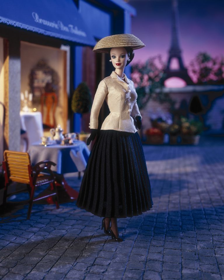 Barbie, tanpa kutil dan sebagainya, datang ke Paris