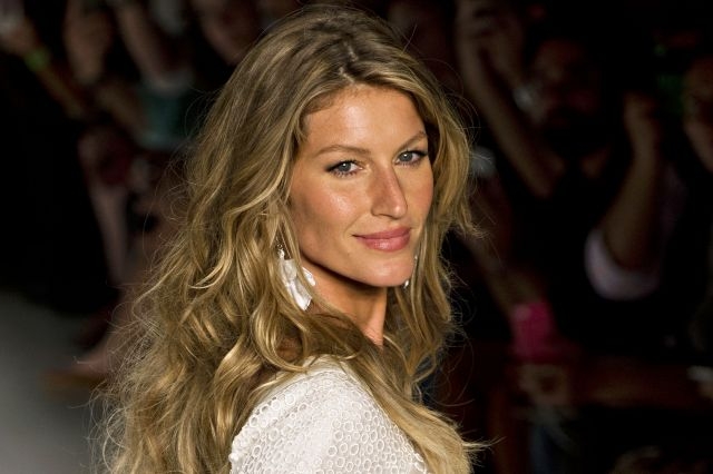 Model Gisele Bundchen was supposed to release 'Gisele' last Friday but was shocked to discover all 1,000 copies of the snap shot collection had been purchased 24 hours before its debut. – Reuters pic, November 10, 2015.
