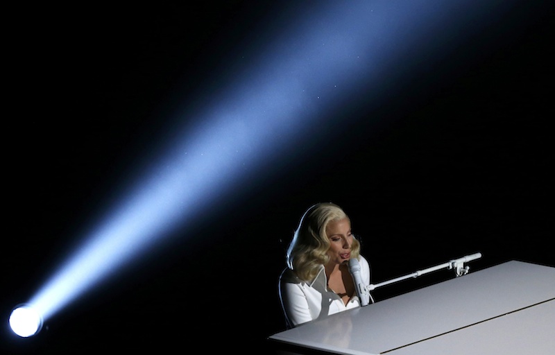 Lady Gaga mengatakan menderita ‘ketakutan yang melumpuhkan’ dari pemerkosaan