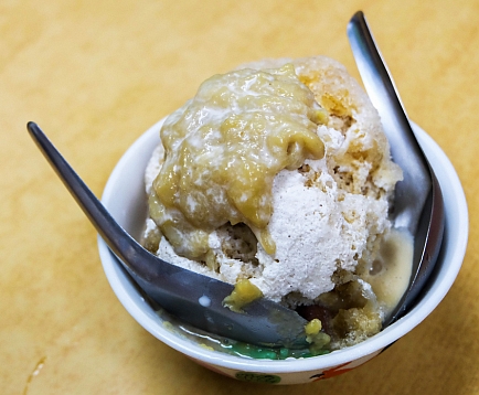 The cendol is an absolute must-have with every visit to Melaka, there's just no better way to beat the heat. – Pic courtesy of Hungry Go Where, October 29, 2014.