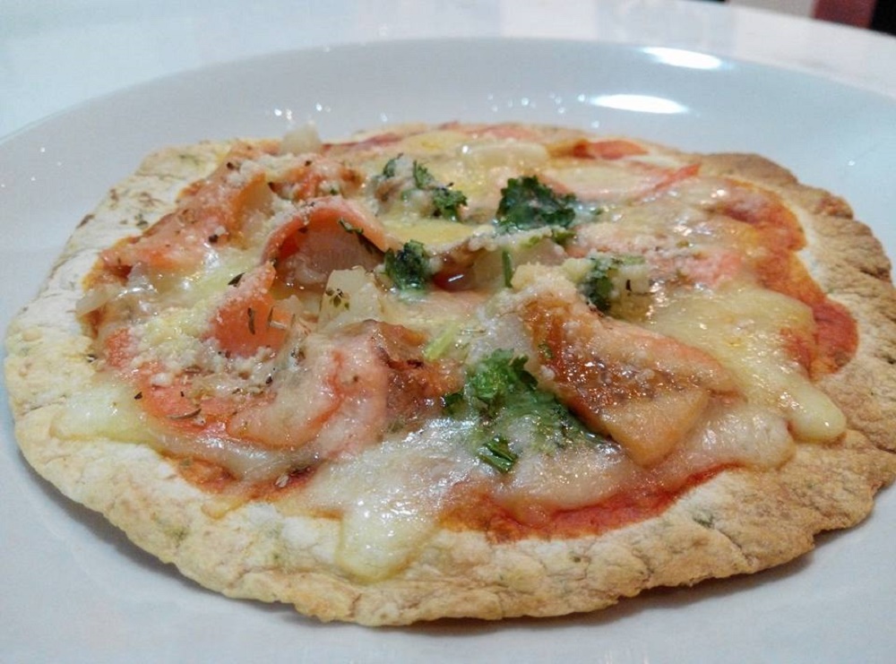 A simple but delicious pizza that even the kids can help in making.